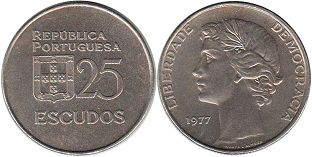 монета Португалия 25 эскудо 1977
