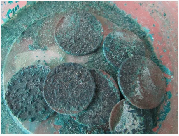 Подробнее о статье Как и чем чистить монеты в домашних условиях — инструкция