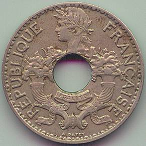 Французский Индокитай 5 центов 1939 монета, аверс